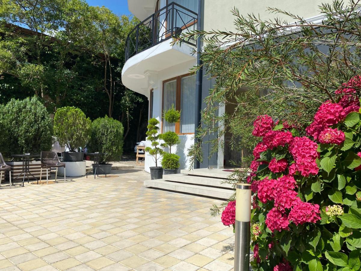 Hotel Golden Gagra Dış mekan fotoğraf
